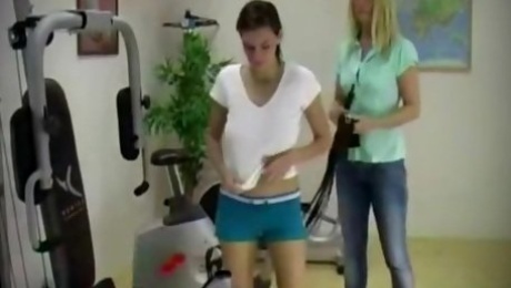 Anita queen - whipping at the gym